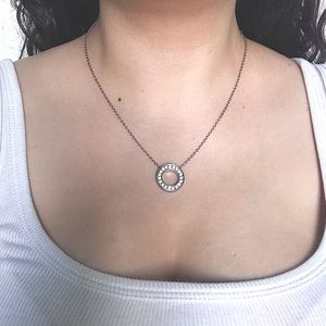 Circle necklace with adjustable chain